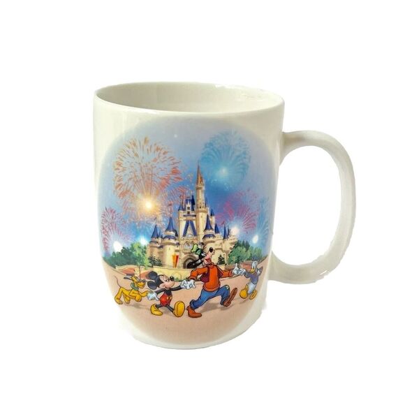 Walt Disney World WDW Coffee Mug Vintage 2000 Magic Kingdom 12oz Ceramic Mug Cup - Picture 1 of 16